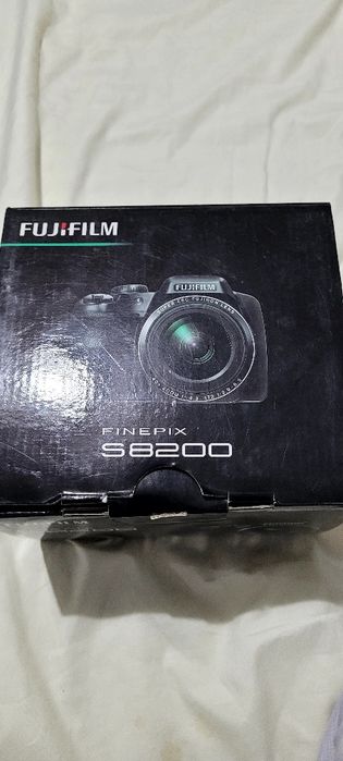 Aparat foto Fujifilm finepix S8200