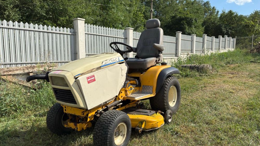 Cub Cadet Diesel Kubota D640 18 CP | 1.300 ore | Masă 133 cm | Tuns Gazon | Servo