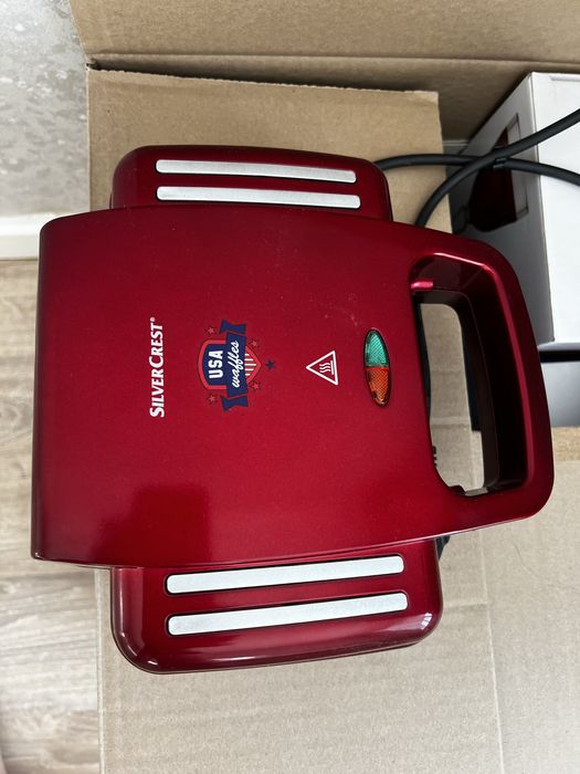 Вафельница Silver Crest для венских вафель