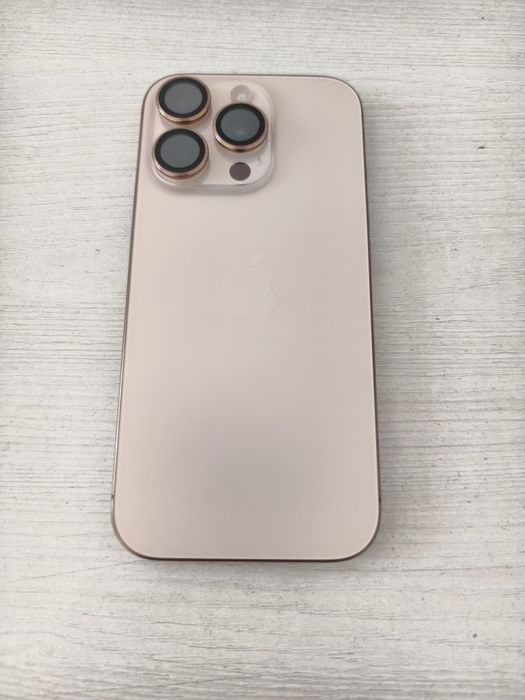 Продам айфон 16 про