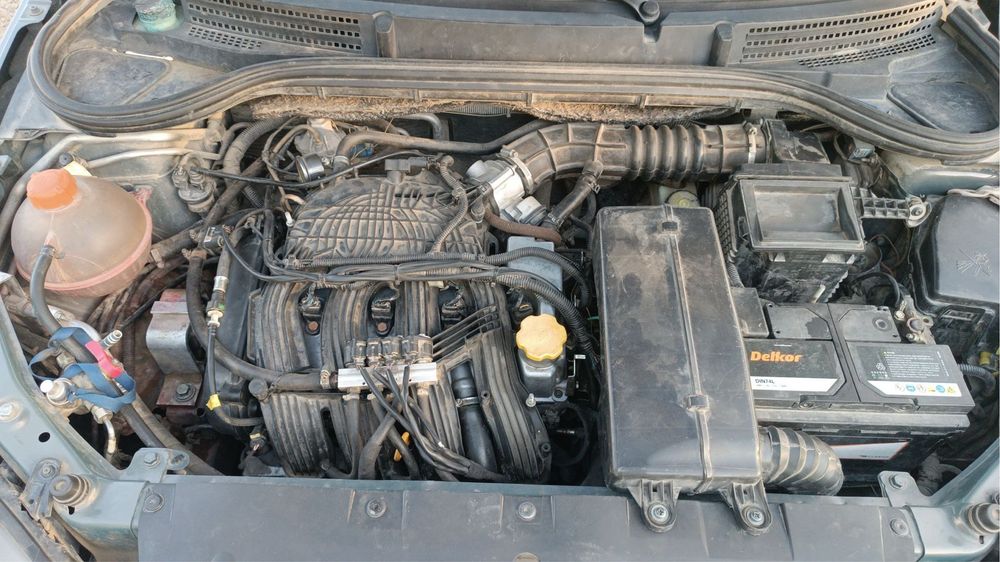 Lada vesta 1.8 sotiladi