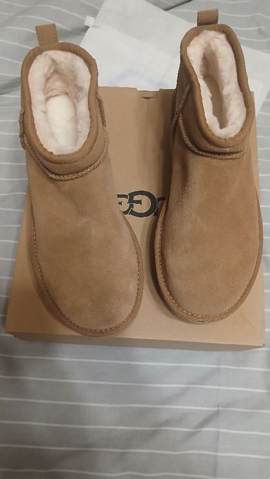 UGG-URI noi originale