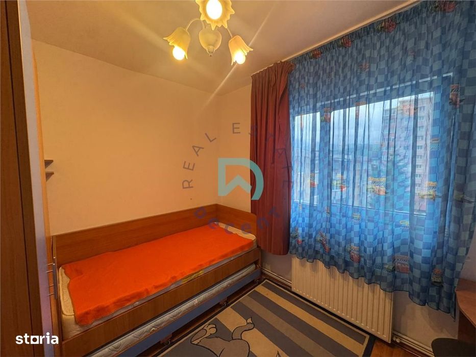 Apartament 3 camere Calea Bucuresti, Brasov.