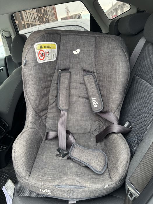 Автокресло Joie tilt