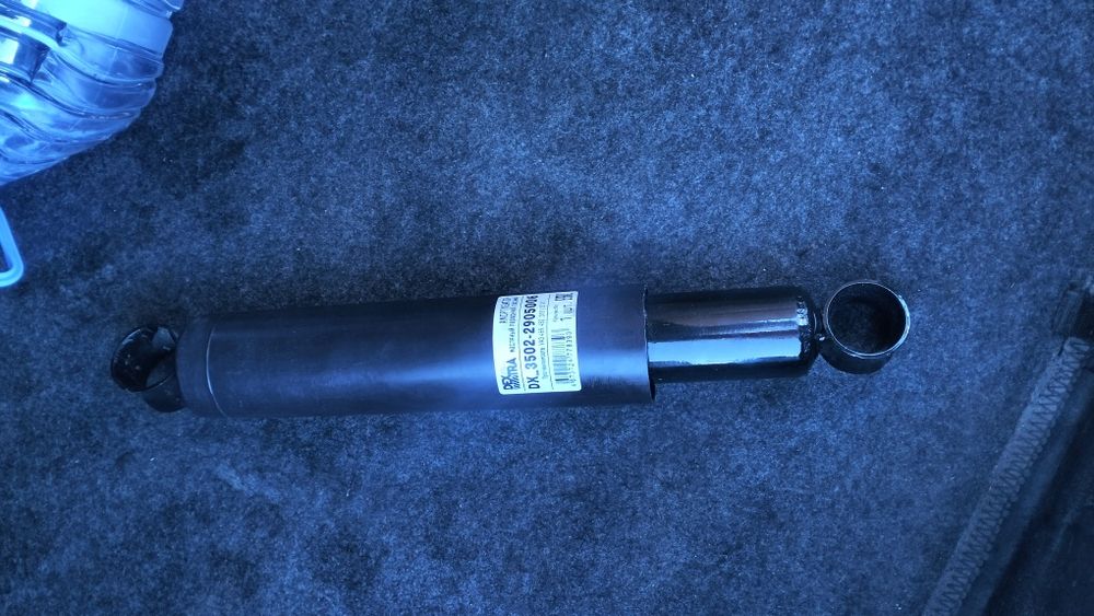 Продам амартизатор уаз