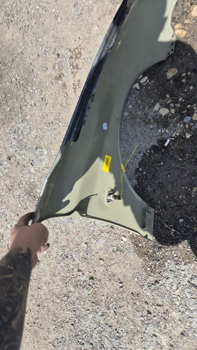 Оригинален Ляв калник за Пежо 206 98- 2005г