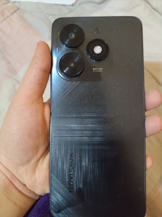 Tecno spark 20 c