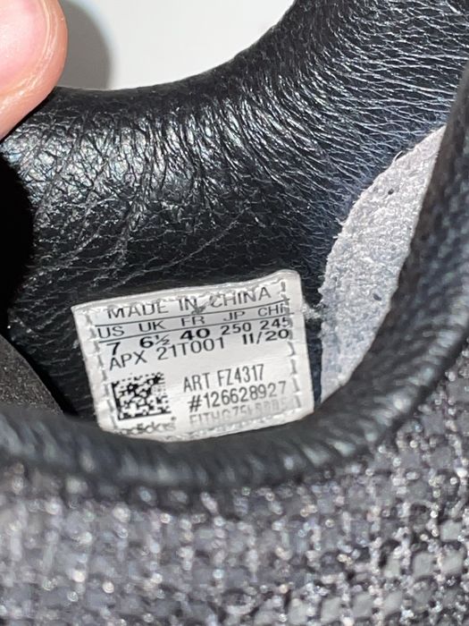 adidas yeezy Y-3 Orisan (ART:  FZ4317), lansată în colecția Fall/Winter 2020