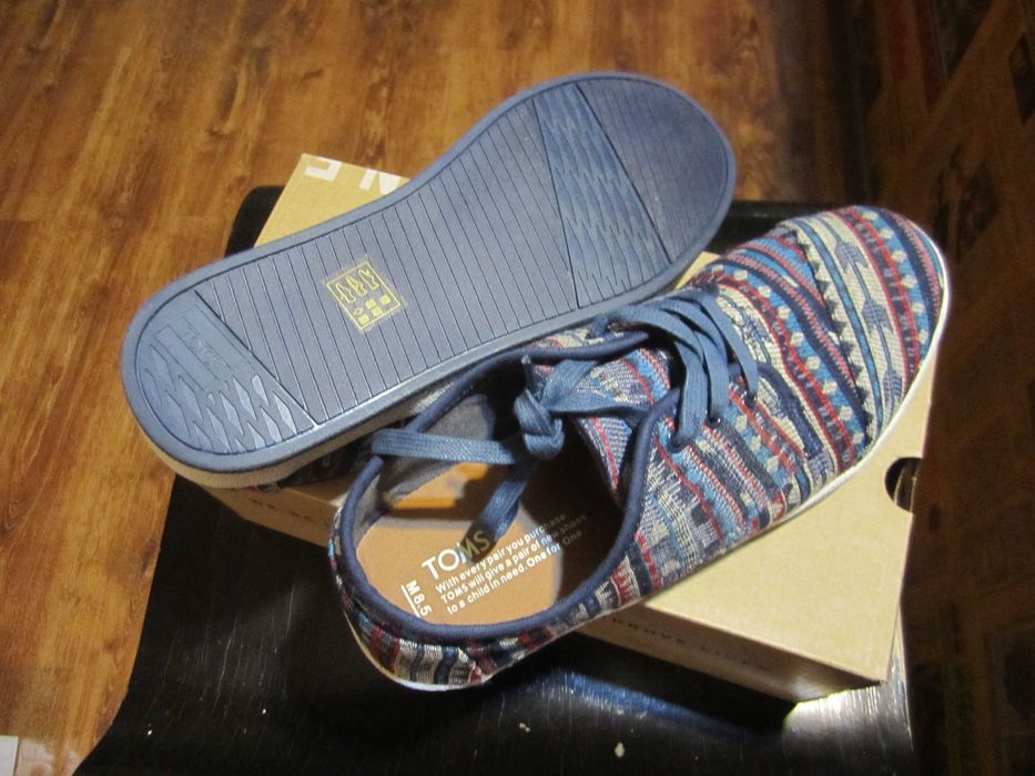 спортни обувки Calvin Klein, Guess, Toms