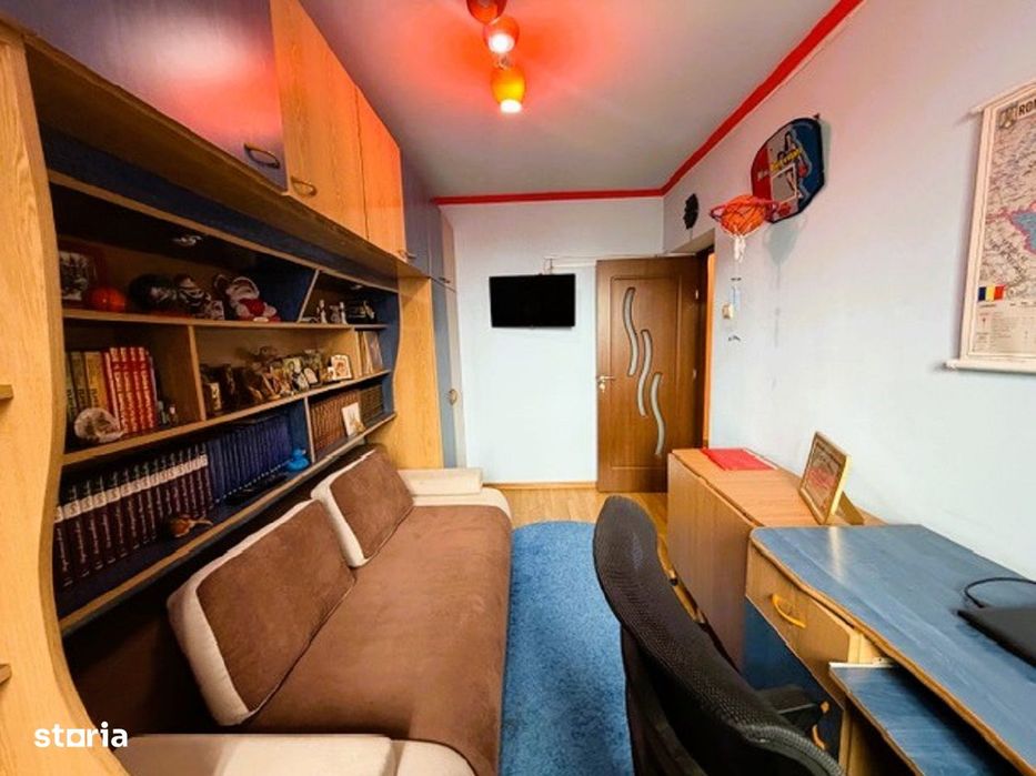 Apartament 3 camere  vis a vis de Prefectura
