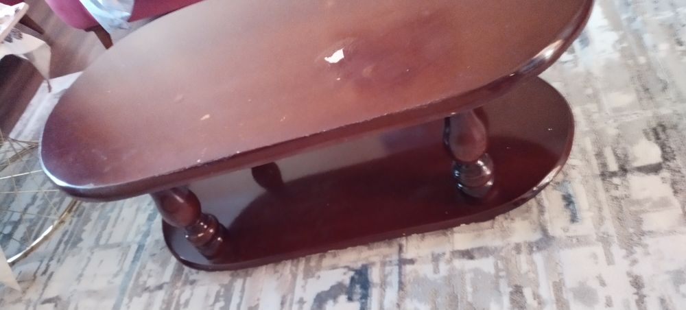 Журнальный стол для гостиной