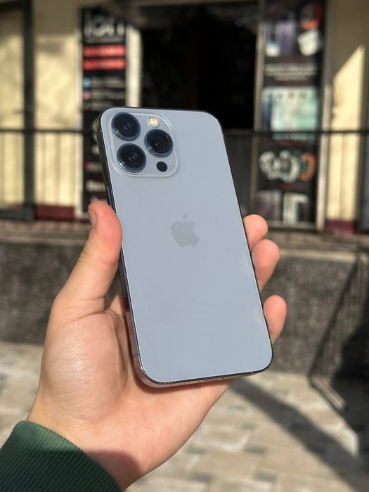Срочно продается IPhone 13 pro 128 Gb Sierra Blue