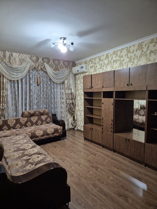 Продаётся своя 2хкомнатная напротив Атласа
