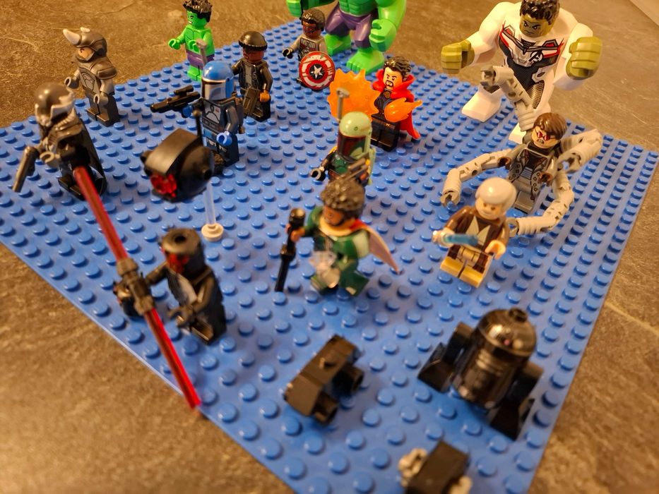 lego minifigurine originale LEGO
