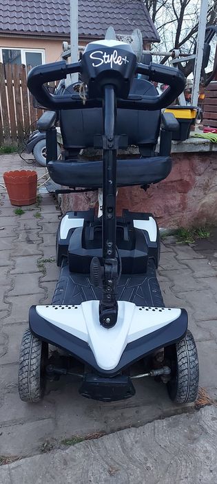 Cărucior scooter electric
