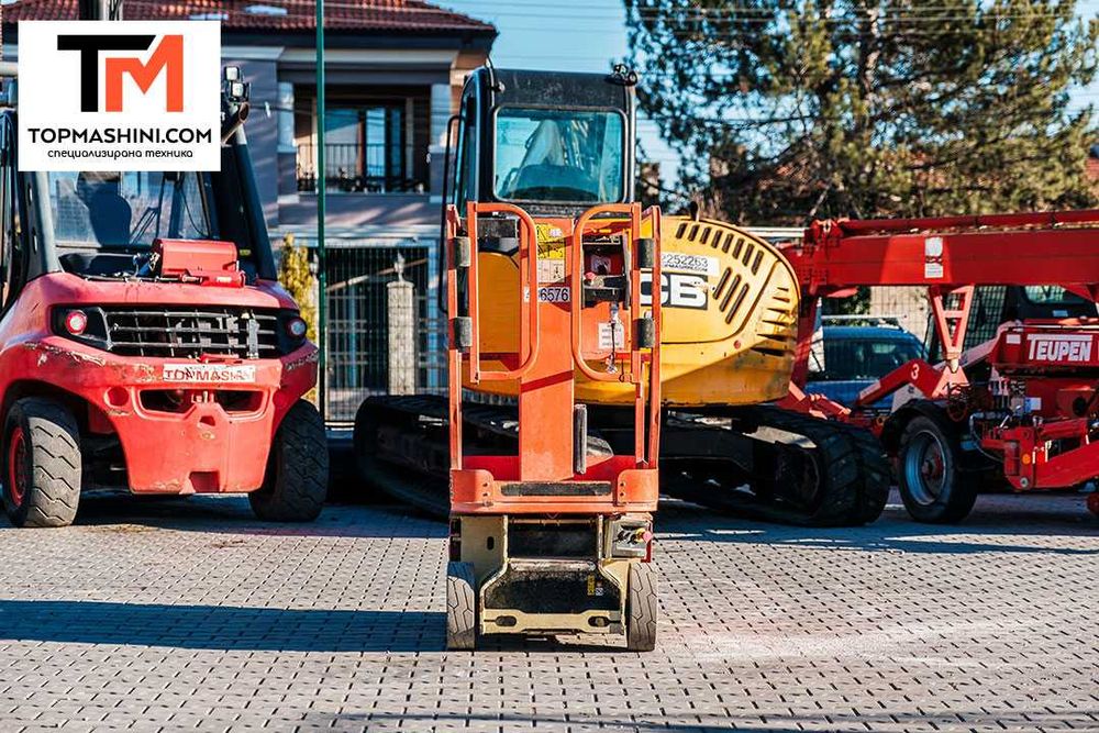 Ножична вишка JLG 1230ES