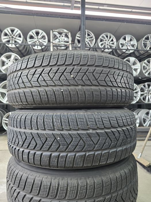 4 Броя 215/65/17 Pirelli 2x6,5mm 2x6mm