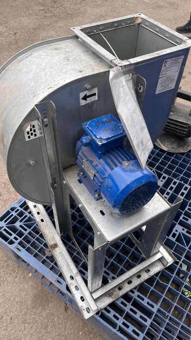 Вентилятор почти новый