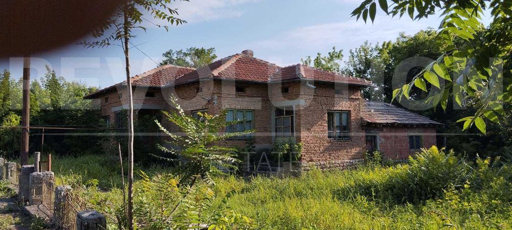 Къща с. Изворово!