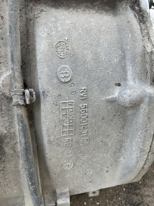 Продам каробку на тегяч на Renault