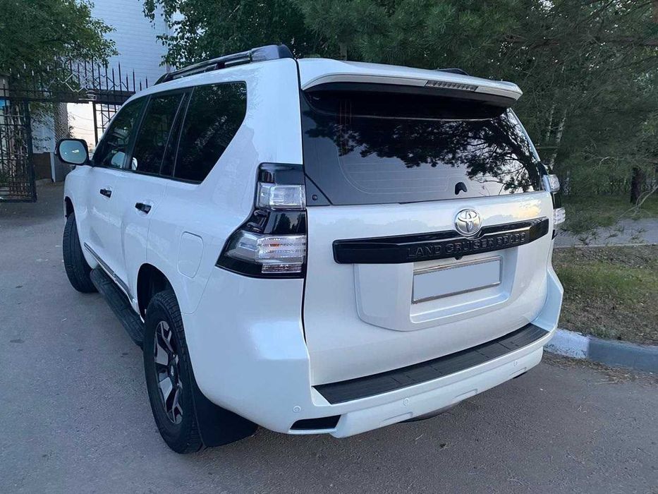Toyota Land Cruiser Prado 2014 г.
