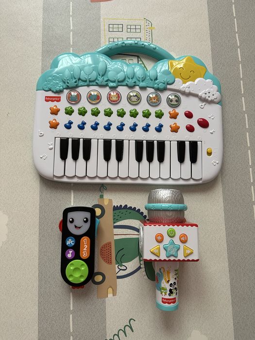Музикални играчки Fisher Price в отлично състояние
