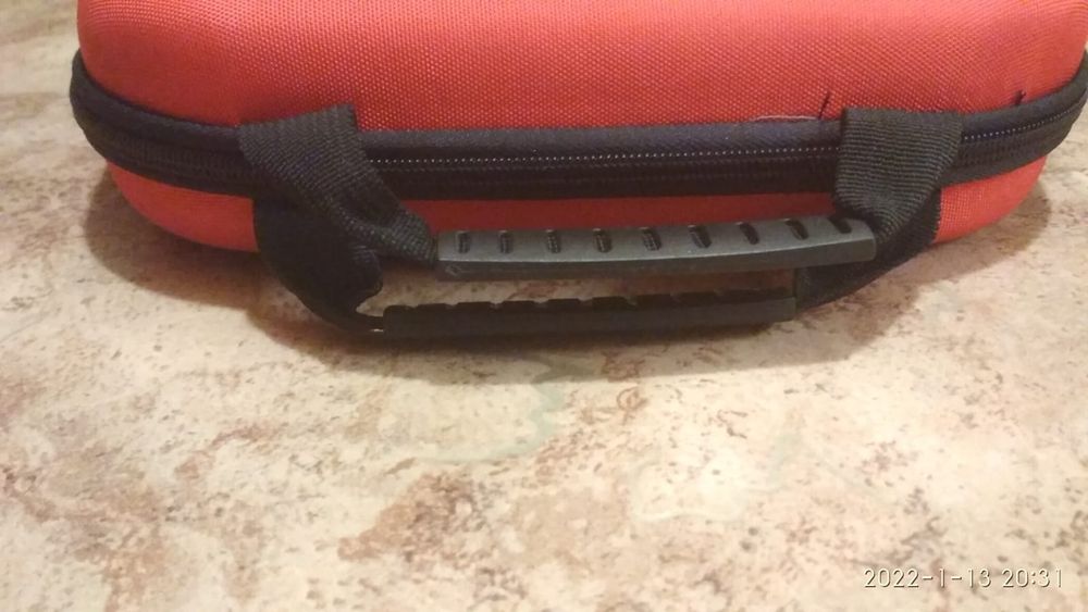 Сумка-аптечка жёсткая с ручкой