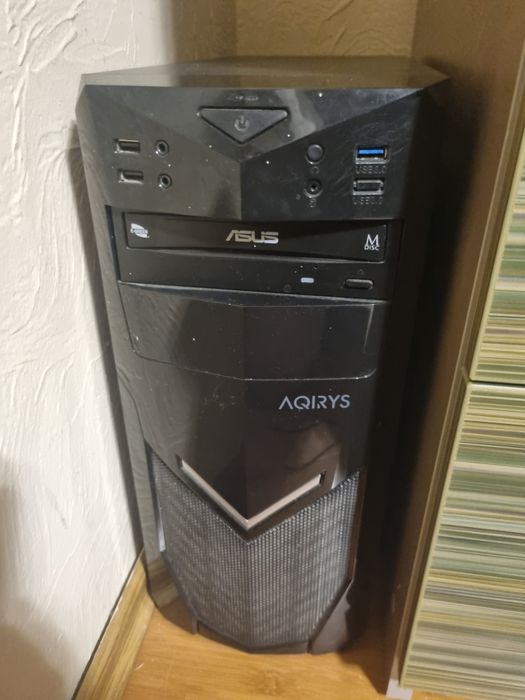 Vând PC Gaming stare perfectă de funcționare