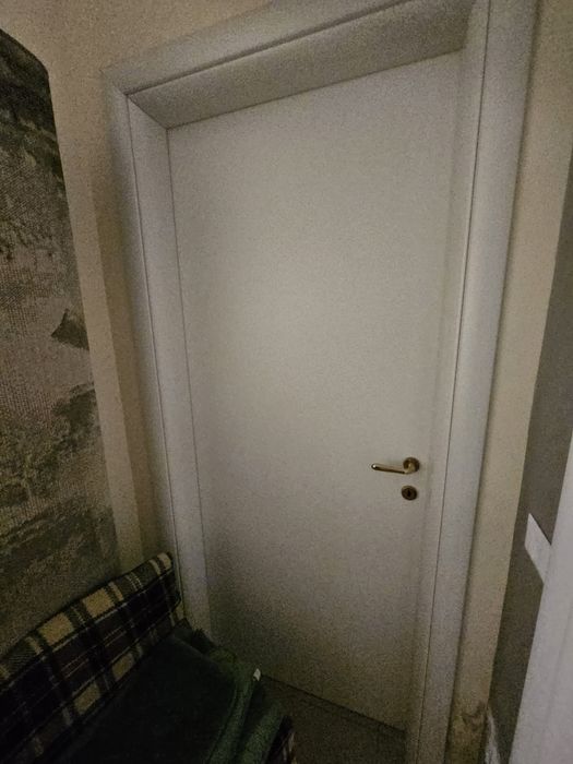 Cinci usi albe second hand, calitate superioara italiana