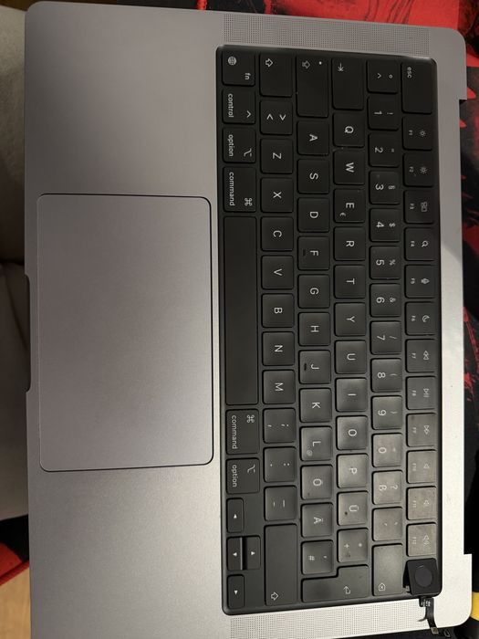Macbook Pro M2 14 inch 32gb ssd 1tb pentru piese fara display