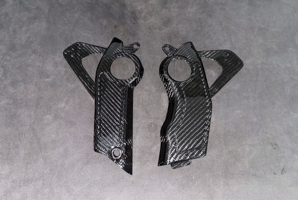 Странични 100% Carbon  Панели Ducati Desert TX