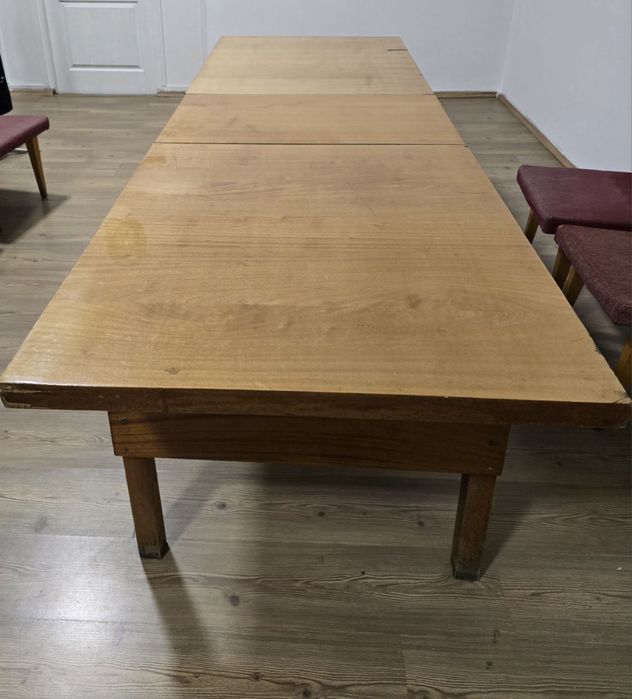 Продаю  мебель  б/у, ( столы офисные, стулья) б/у