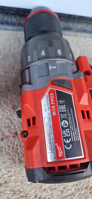 Milwaukee autofiletanta, polizor pe acumulatori