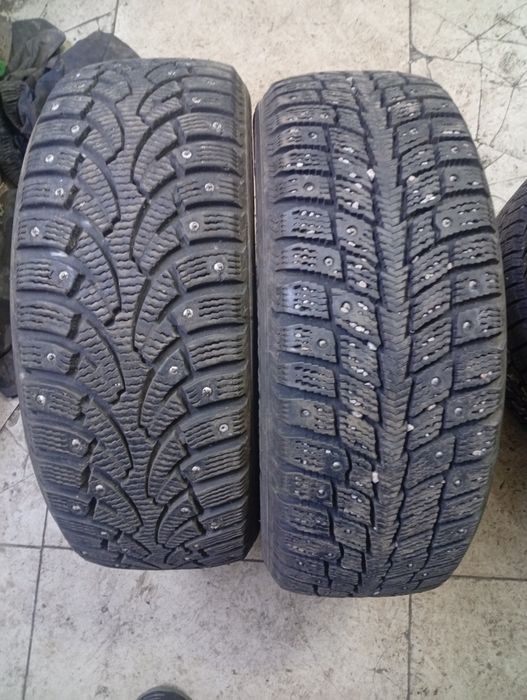 Продам две покрышки 185/55 r15.