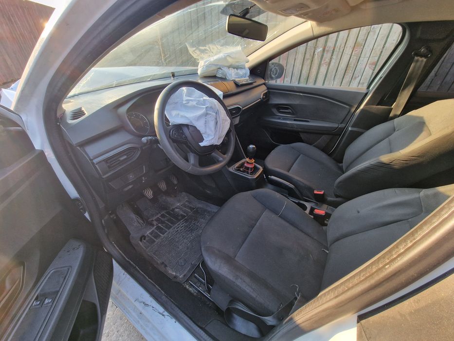 Logan 2021 GPL avariat