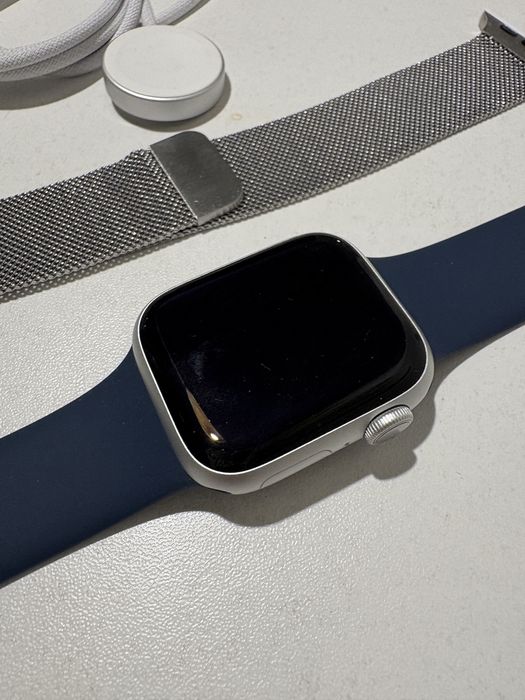 Apple Watch Series 9 41 мм / 64 GB