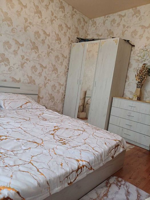 Продава се Тристаен апартамент в София, Разсадника - 84 кв.м за 2209 €/кв.м - Снимка #8