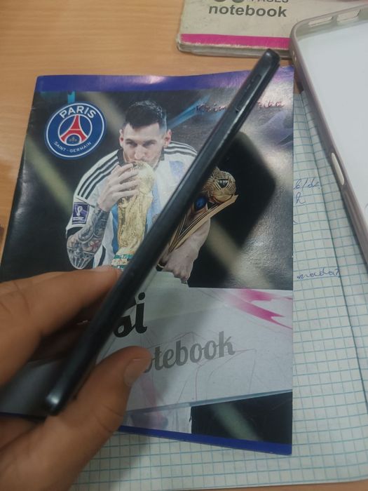 Модель: Redmi note 11 
Память: 4/128Gb
Батарея: 5000 мАч
Коробка докум