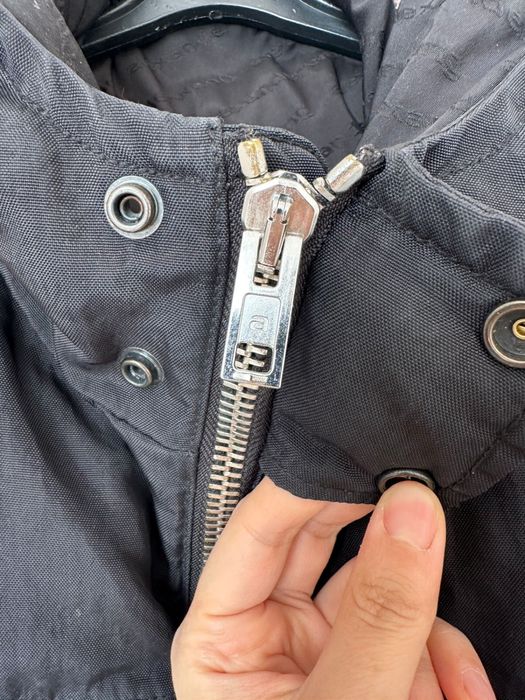 Куртка джинсовая