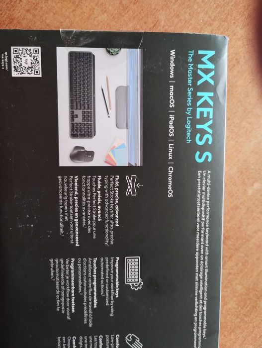 Продава чисто нова безжична клавиатура Logitech Mx keys s
