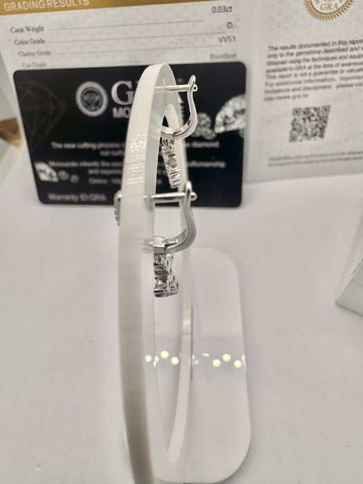 Сребърни обеци кръстчета с мойсанит (Диамант)