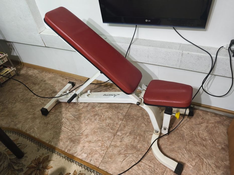 Скамья для силовых упражнений