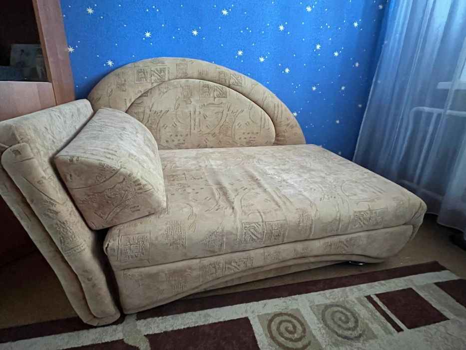Продам подростковый диван