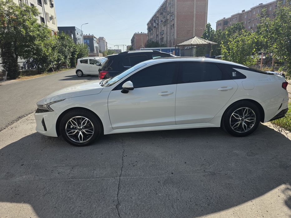 Kia k5.  comfort