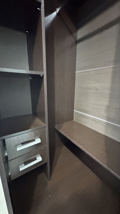 Продам угловой шкаф «Вегас»