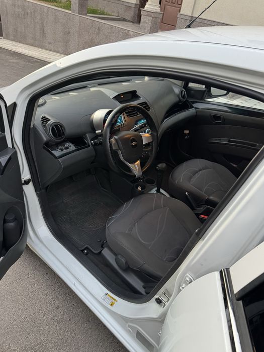 Продается Chevrolet Spark 2015 года, в хорошом состоянии