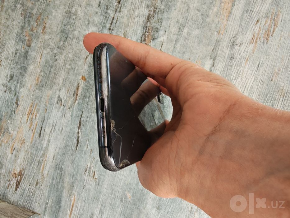 Iphone xs
Orqa krishka alishtirilsa bo'ldi yaxshi