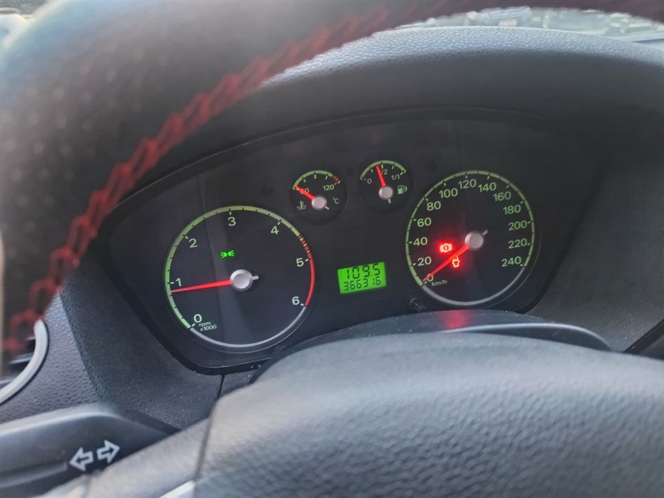 Vând ford focus MK2