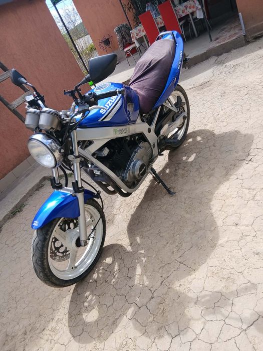 Suzuki gs 500 2001