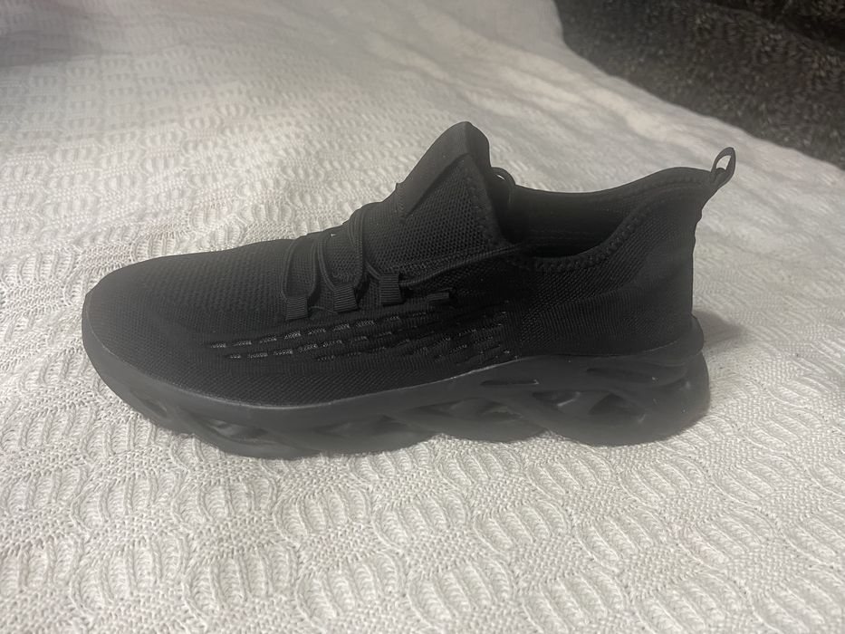 Обувь (кроссовки) 48 размер